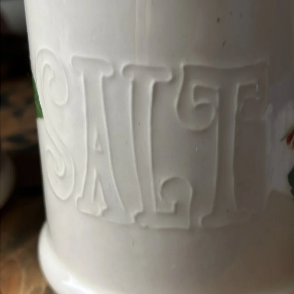 Vintage 80's Strawberries Salt and‎ Pepper Shakers Cottagecore Ceramic Handmade